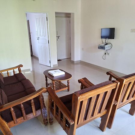 Suvarna Grande Homes منغالور الغرفة الصورة